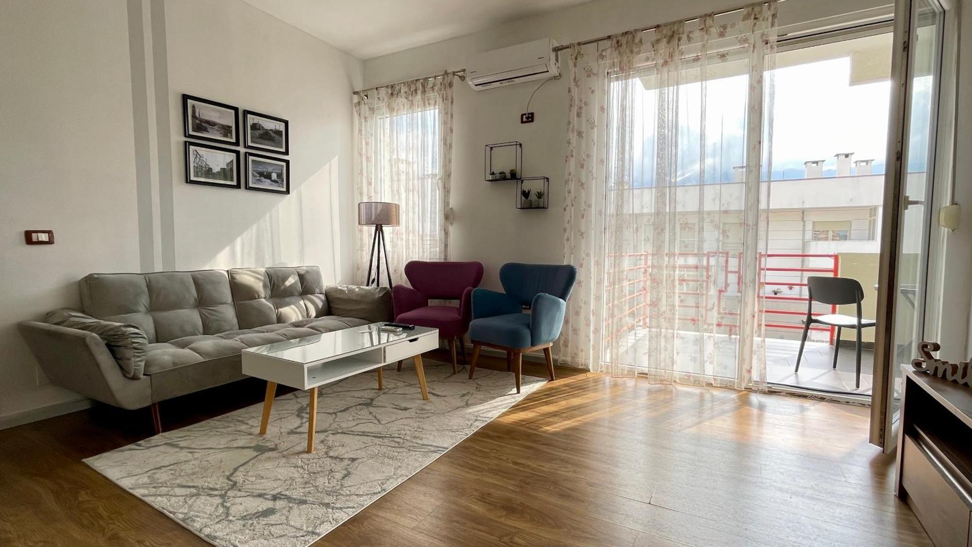 Appartamento 21° Bs Pazari City Center Comfort Tirana Esterno foto